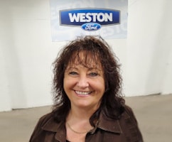 DEBBIE MERCER : Front Desk Administration