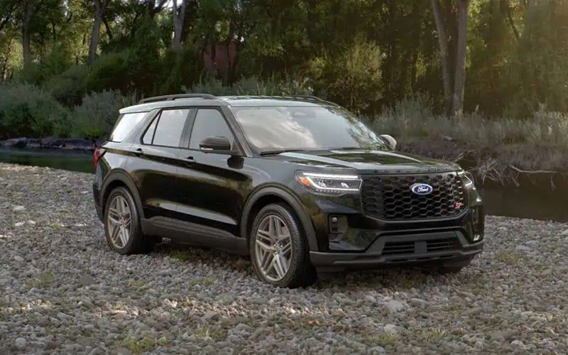 2025 Black Ford Explorer
