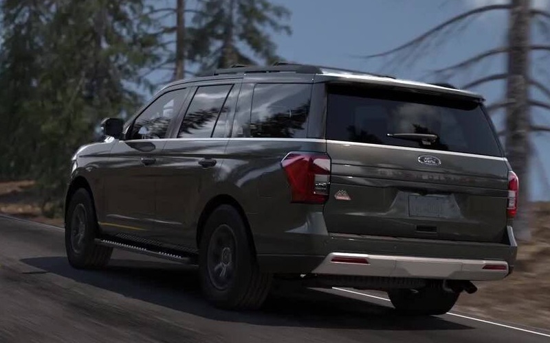 2025 Grey Ford Explorer